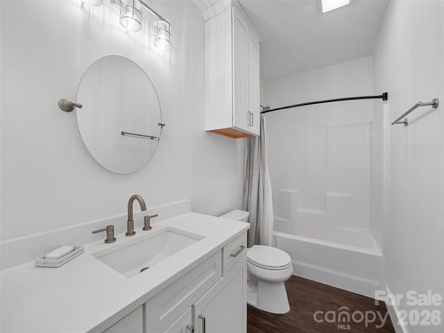 105 Crowder Hills Lane, Asheville, NC 28804