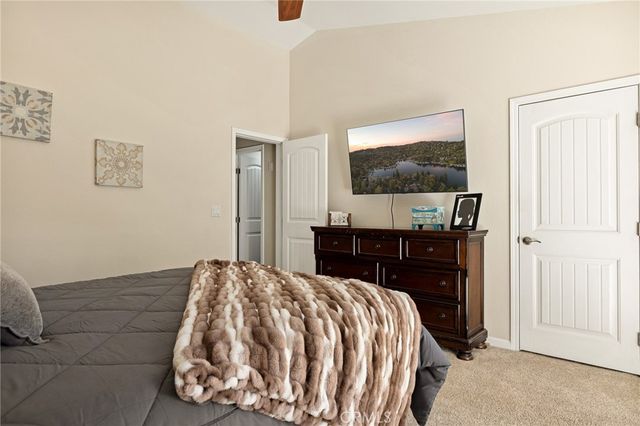 434 Klamath Drive, Lake Arrowhead, CA 92352