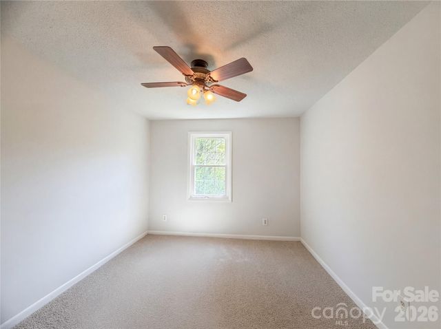 1022 Surry Lane, Gastonia, NC 28054