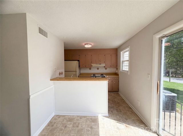 1022 Surry Lane, Gastonia, NC 28054