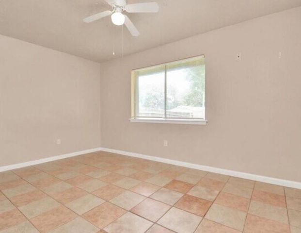 4803 Beechaven Street, Houston, TX 77053