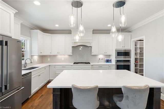 7802 Front Nine Drive, Stokesdale, NC 27357