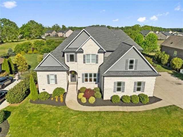 7802 Front Nine Drive, Stokesdale, NC 27357