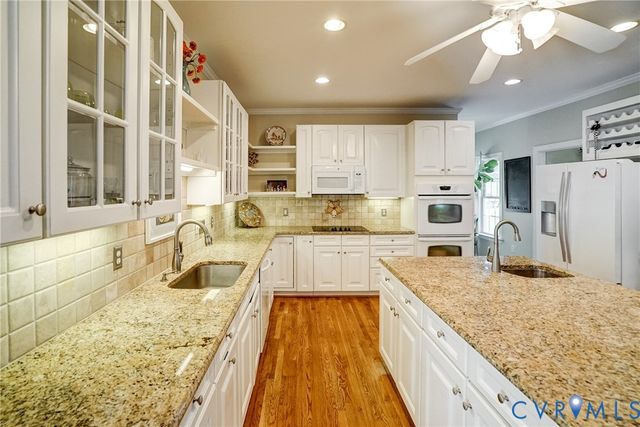 9109 Carrington Woods Dr, Glen Allen, VA 23060
