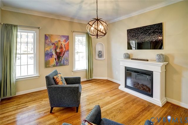 9109 Carrington Woods Dr, Glen Allen, VA 23060