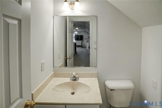 9109 Carrington Woods Dr, Glen Allen, VA 23060