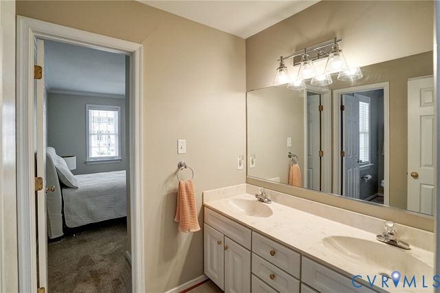 9109 Carrington Woods Dr, Glen Allen, VA 23060