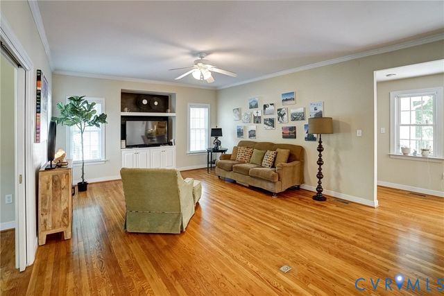 9109 Carrington Woods Dr, Glen Allen, VA 23060