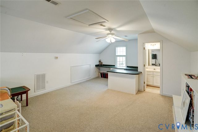 9109 Carrington Woods Dr, Glen Allen, VA 23060