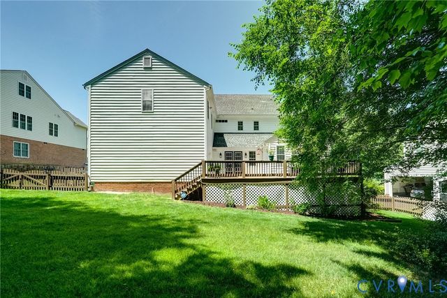 9109 Carrington Woods Dr, Glen Allen, VA 23060
