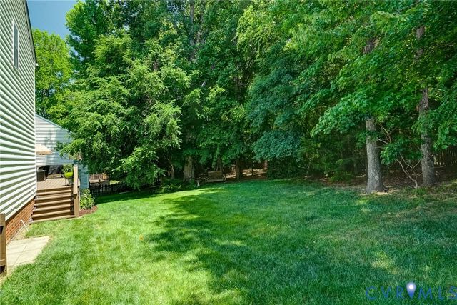 9109 Carrington Woods Dr, Glen Allen, VA 23060