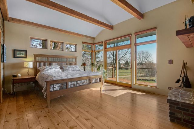859 Old Kirk Road, Geneva, IL 60134