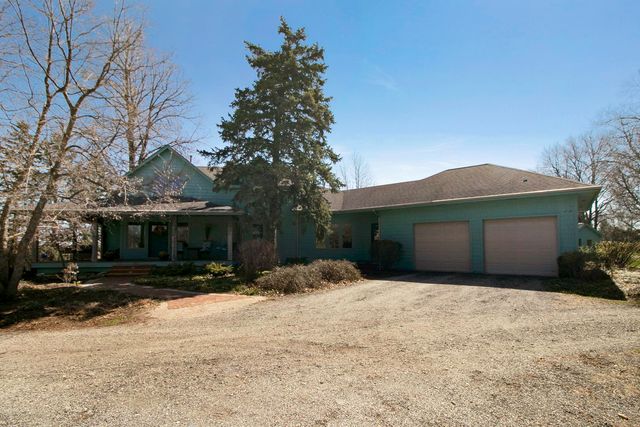 859 Old Kirk Road, Geneva, IL 60134