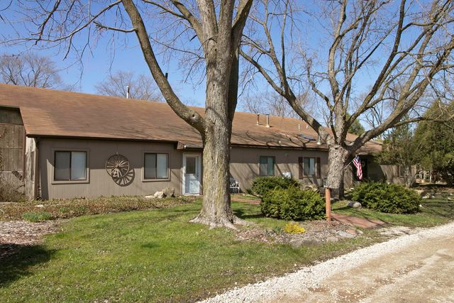 859 Old Kirk Road, Geneva, IL 60134