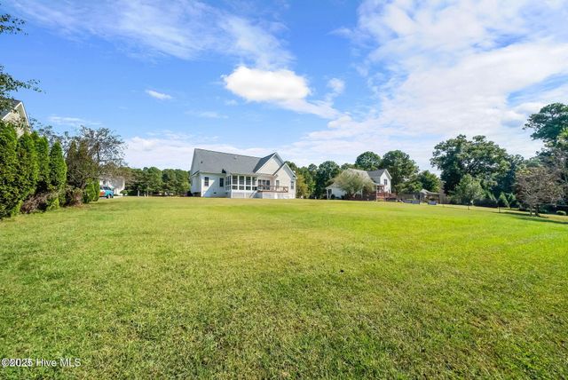 90 Scotts Pine Circle, Wake Forest, NC 27587