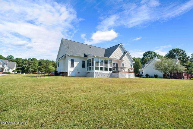 90 Scotts Pine Circle, Wake Forest, NC 27587