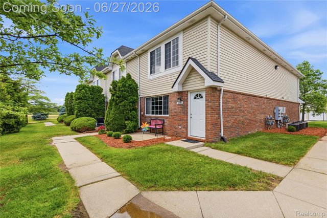 29760 Beverly Lane 32, Chesterfield Township, MI 48047