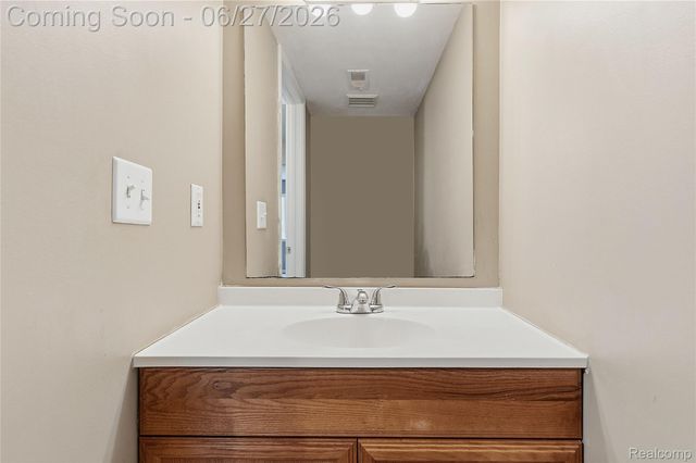 29760 Beverly Lane 32, Chesterfield Township, MI 48047