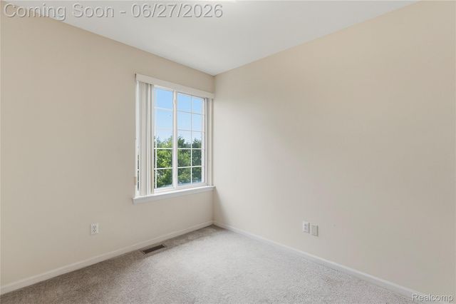 29760 Beverly Lane 32, Chesterfield Township, MI 48047