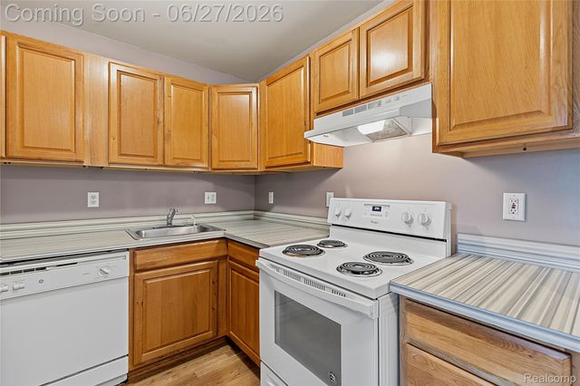29760 Beverly Lane 32, Chesterfield Township, MI 48047