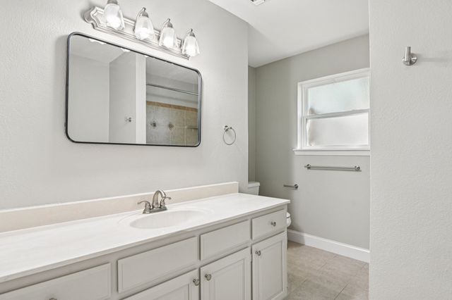 4350 Wedgmont Circle S, Fort Worth, TX 76133