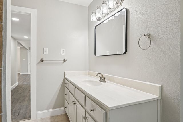 4350 Wedgmont Circle S, Fort Worth, TX 76133