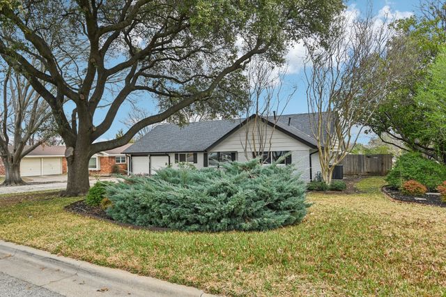 4350 Wedgmont Circle S, Fort Worth, TX 76133