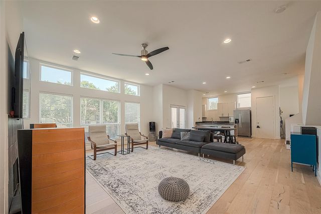 4410 Feagan Street F, Houston, TX 77007