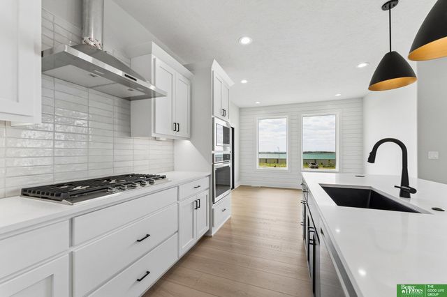 11722 S 124th Avenue, Papillion, NE 68046