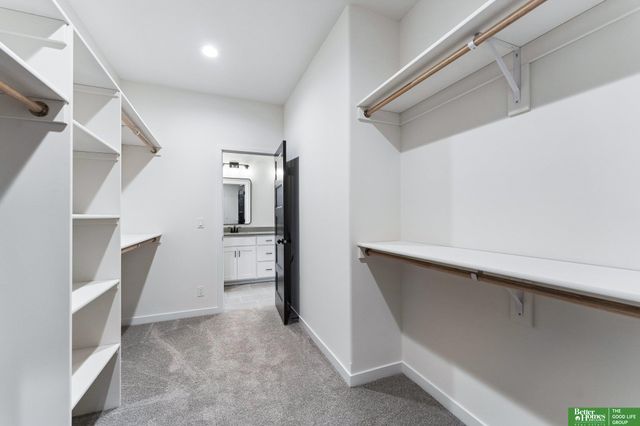11722 S 124th Avenue, Papillion, NE 68046
