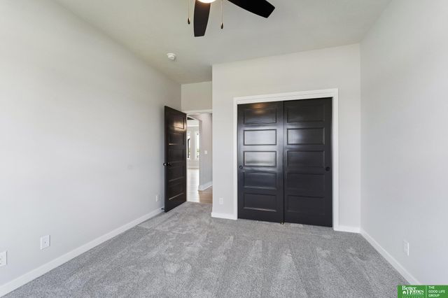11722 S 124th Avenue, Papillion, NE 68046