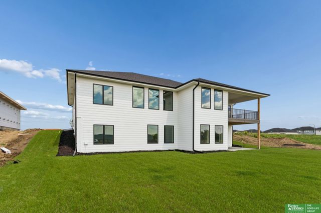 11722 S 124th Avenue, Papillion, NE 68046