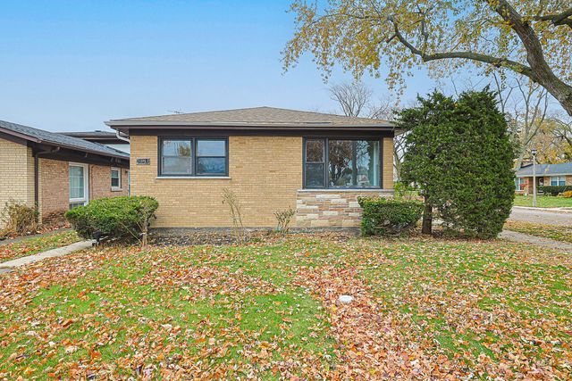 7501 East Prairie Road, Skokie, IL 60076