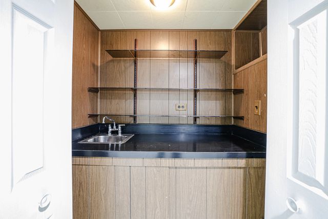 7501 East Prairie Road, Skokie, IL 60076