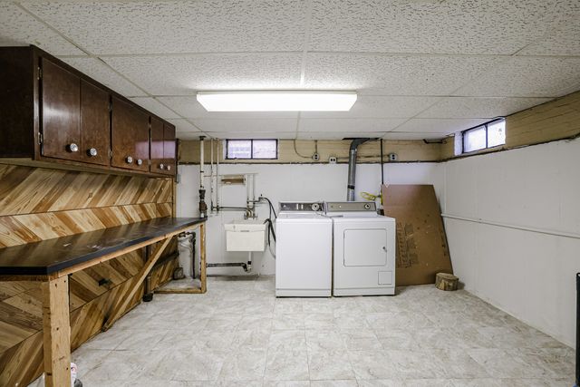 7501 East Prairie Road, Skokie, IL 60076