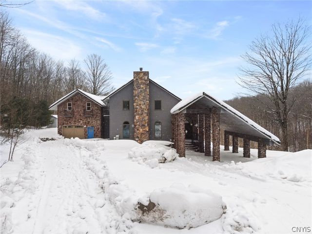 150 Valleygate Drive, Parish, NY 13131
