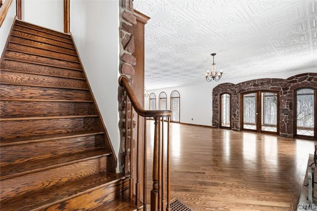 150 Valleygate Drive, Parish, NY 13131