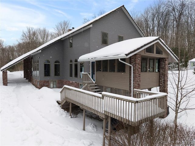 150 Valleygate Drive, Parish, NY 13131