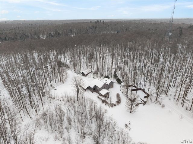 150 Valleygate Drive, Parish, NY 13131