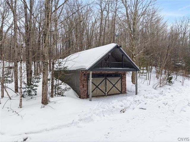 150 Valleygate Drive, Parish, NY 13131