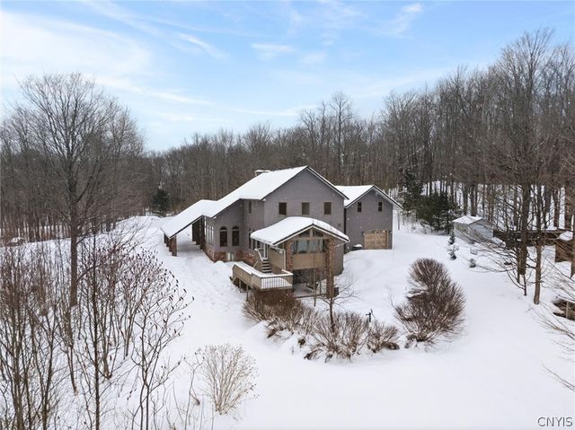 150 Valleygate Drive, Parish, NY 13131