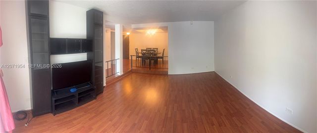 3740 Inverrary Drive 2Q, Lauderhill, FL 33319