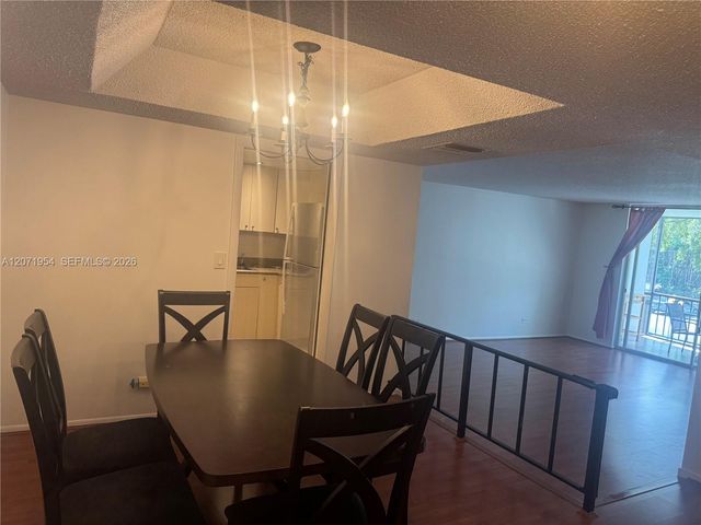 3740 Inverrary Drive 2Q, Lauderhill, FL 33319