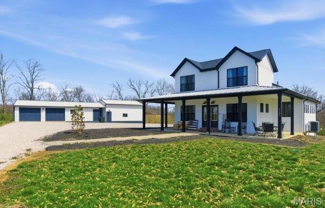 6104 Old Red Bud Road, Waterloo, IL 62298