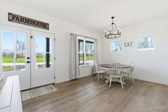 6104 Old Red Bud Road, Waterloo, IL 62298