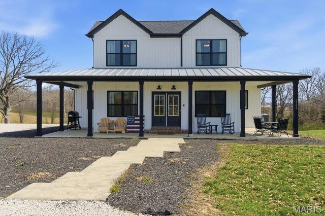 6104 Old Red Bud Road, Waterloo, IL 62298