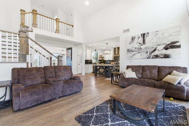 6104 Old Red Bud Road, Waterloo, IL 62298