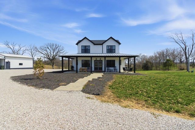 6104 Old Red Bud Road, Waterloo, IL 62298