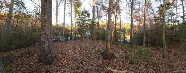 197C Levering Ln, Weems, VA 22576