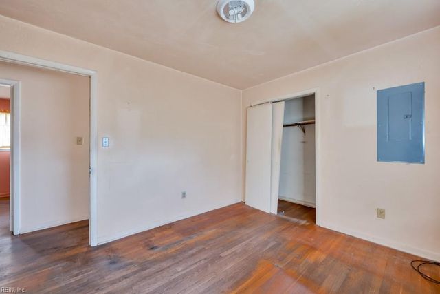 37 N Mallory ST, Hampton, VA 23663